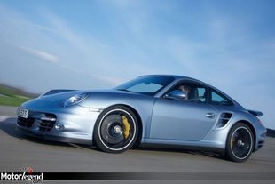 Porsche continue à croitre
