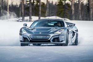 La Rimac Nevera en essais près du cercle polaire arctique