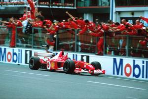 Une F1 Ferrari F2002 ex-Schumacher aux enchères RM Sotheby's