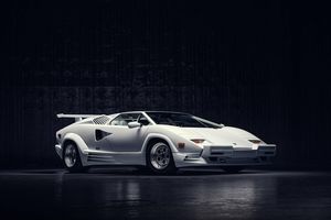 RM Sotheby's : beau résultat pour une Countach du « Loup de Wall Street »