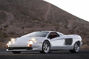 RM Sotheby's : le prototype Cizeta-Moroder V16T vendu aux enchères 