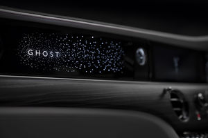 Un tableau de bord illuminé pour la nouvelle Rolls-Royce Ghost