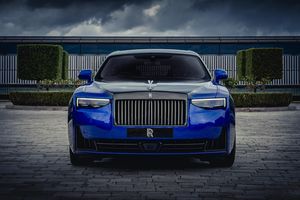 Rolls-Royce Ghost Black Badge Gamer : ambiance Rétrogaming