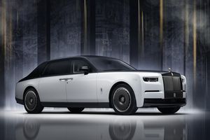 Rolls-Royce célèbre les 100 ans de la Phantom avec une édition limitée