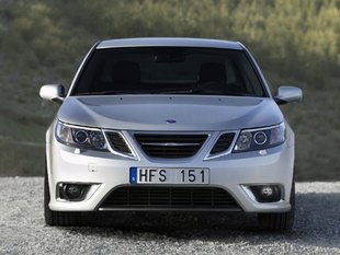 La Saab 9-3 met un faux nez