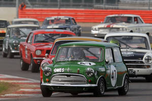 Les 60 ans de la Mini célébrés à Silverstone Classic
