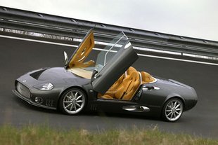 Une Spyker W12 à Genève