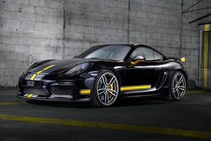 TechArt équipe le Cayman GT4 et la Panamera