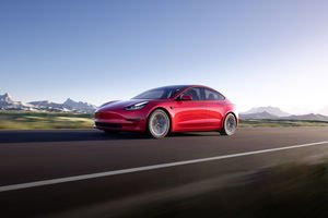 Tesla Model 3, l'électrique la plus vendue en février