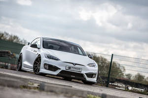 Tesla Model S par Prior Design