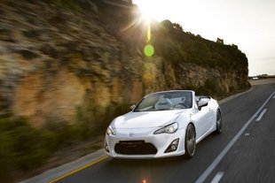 Toyota GT 86 cabriolet repoussé