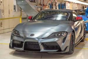 La première Toyota Supra MkV est assemblée