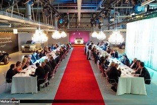 Un dîner au sein de l'usine Rolls Royce