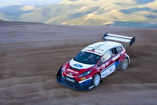 Une Ford Fiesta au Pike's Peak !