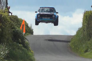 Une Ford Escort MkII saisie en plein vol