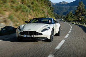 Ventes : Aston Martin vers une année record