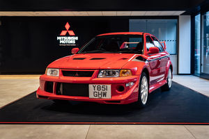 Ventes records pour la collection de Mitsubishi Motors UK