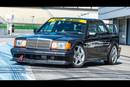 Mercedes 190 E 2.5-16 Evolution II - Crédit photo : Mercedes Classic