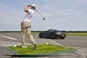 Mercedes bat un record du monde avec une balle de golf