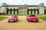 MG Cyberster Roadster et MG Mk1 MGB Roadster (1964)