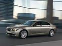 La nouvelle BMW Série 7 se range 
