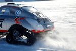 Renee Brinkerhoff et sa Porsche 356A ont conquis l'Antarctique