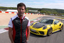 Webber teste la Porsche 911 GT3 RS