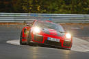 La Porsche 911 GT2 RS MR sur le Nürburgring - Crédit photo : Porsche