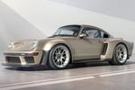 Porsche 911 reimagined by Singer  DLS Turbo (Road oriented)