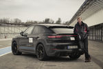 Walter Röhrl et le prototype Porsche Cayenne