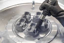Porsche crée un piston moteur en impression 3D 