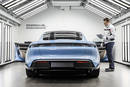 La Porsche Taycan dans les ateliers de Porsche Exclusive Manufaktur
