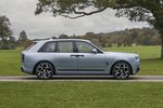 Bespoke : Rolls-Royce Black Badge Cullinan Daisy