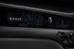 Le tableau de bord illuminé de la nouvelle Rolls-Royce Ghost