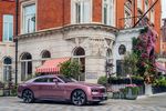 Rolls-Royce célèbre l'art floral à Chelsea avec une Spectre personnalisée