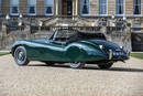 Jaguar XK120 DHC 1954 - Crédit photo : Silverstone Auctions