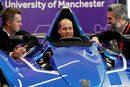 Les fondateurs de BAC autour du Prince William et de la BAC Mono