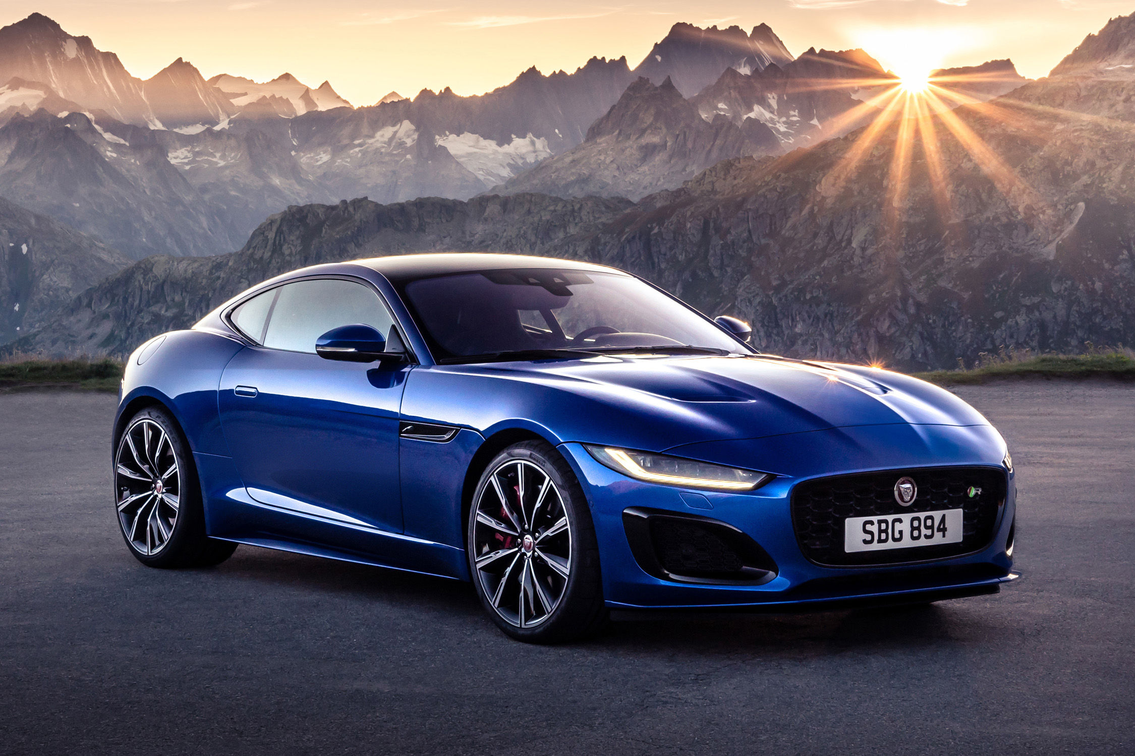 Jusqu  575 ch pour la nouvelle  Jaguar  F Type actualit  