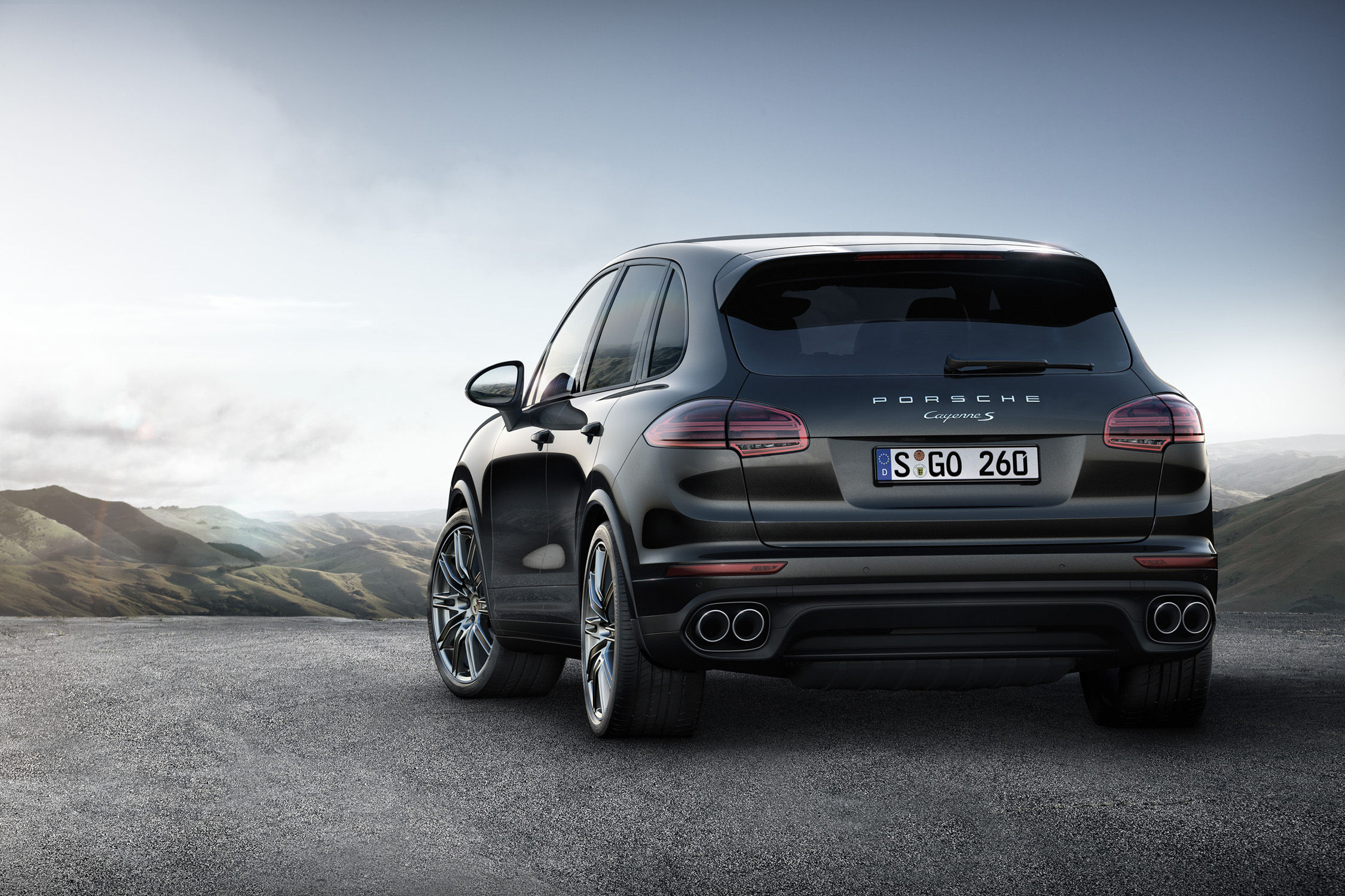 Porsche Cayenne S Platinum Edition Motorlegend