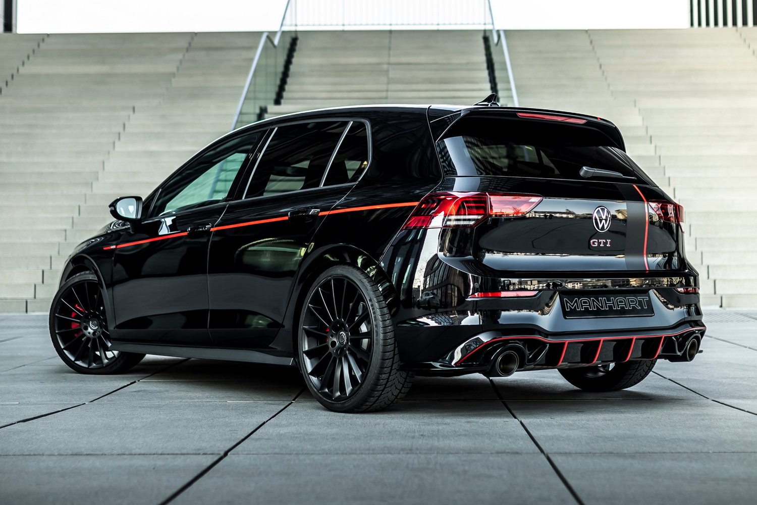 La VW Golf 8 GTI revue par Manhart - Motorlegend