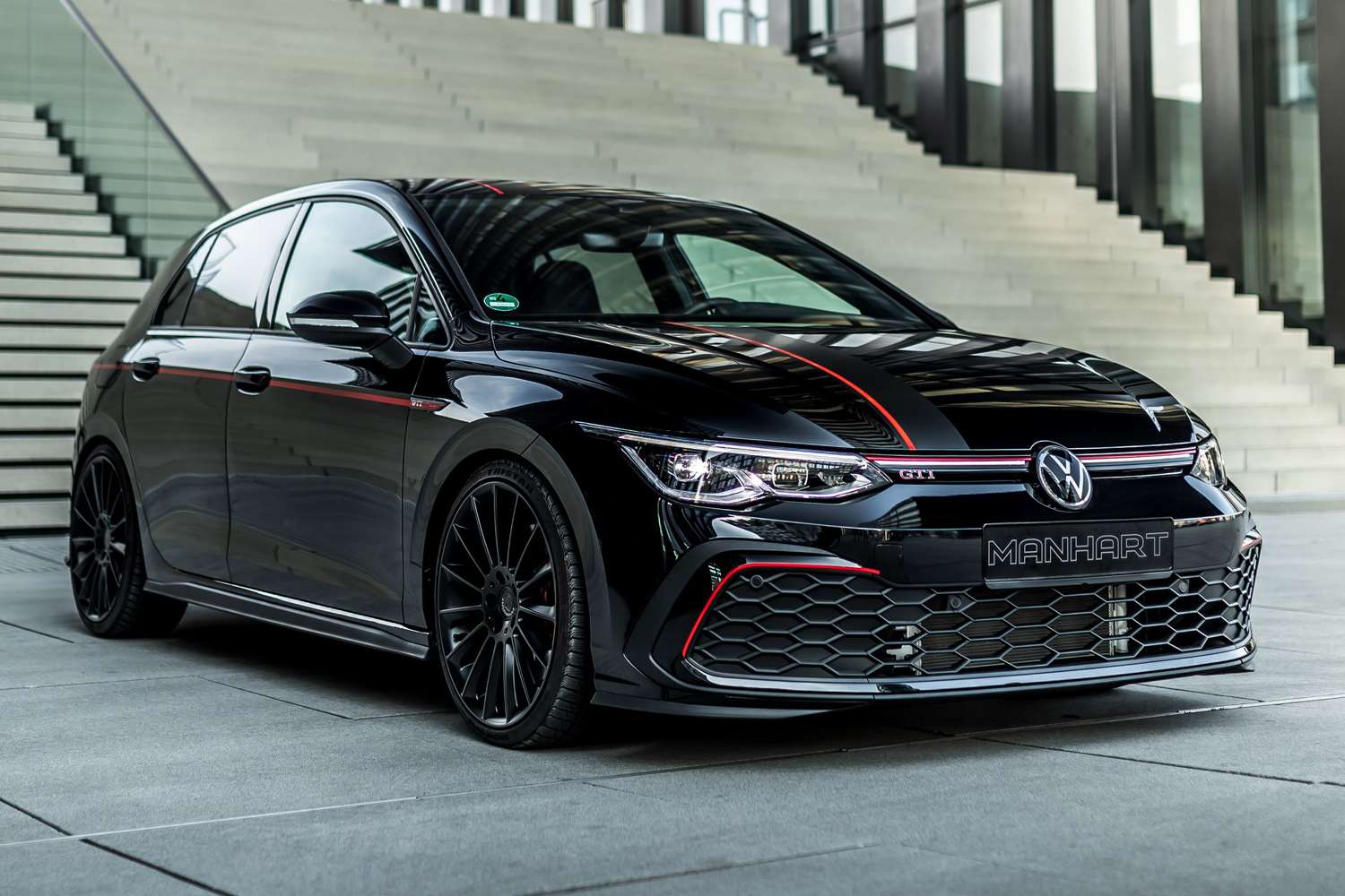 La VW Golf 8 GTI revue par Manhart - Motorlegend