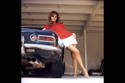 Raquel Welch et sa Ferrari 275 GTS - Crédit photo : Touring Superleggera