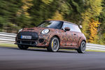 Prototype MINI John Cooper Works électrique sur la Nürburgring Nordschleife