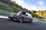 Prototype MINI John Cooper Works électrique sur la Nürburgring Nordschleife