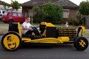 Une voiture grandeur nature en Lego