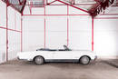 Oldsmobile Starfire cabriolet de 1965 - Crédit photo : Artcurial