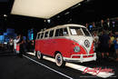 Volkswagen 23-Window Deluxe Microbus 1961 - Crédit photo : Barrett-Jackson