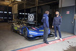 Nico Rosberg a testé le prototype VW ID.R sur le Nürburgring