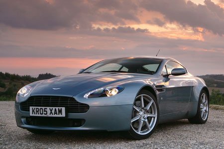 Aston V8 Vantage : la preuve par 30 000
