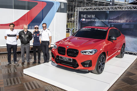 BMW M Award : Marc Marquez reçoit son BMW X4 M Competition